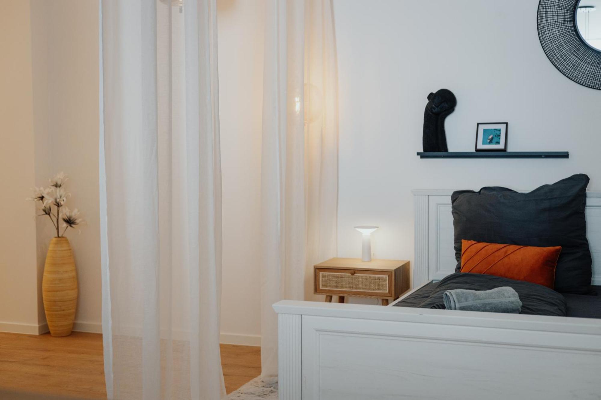 Cityheart Appartement - Stadt Mitte - Stilvoll パッサウ エクステリア 写真